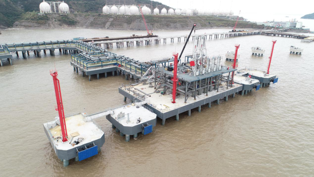 温州：浙南地区最大LNG码头顺利建成(图1)