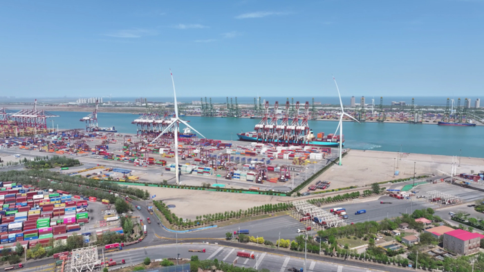发力新能源设施建设，港口低碳化作业更加普及 | 《两会进行时·低碳之路》系列报道之三(图2)