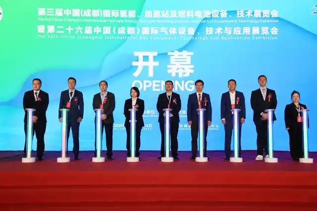 首钢气体深耕行业创新 2025中国气体协会系列展会在成都盛大举办(图1) 首钢气体深耕行业创新 2025中国气体协会系列展会在成都盛大举办(图1)
